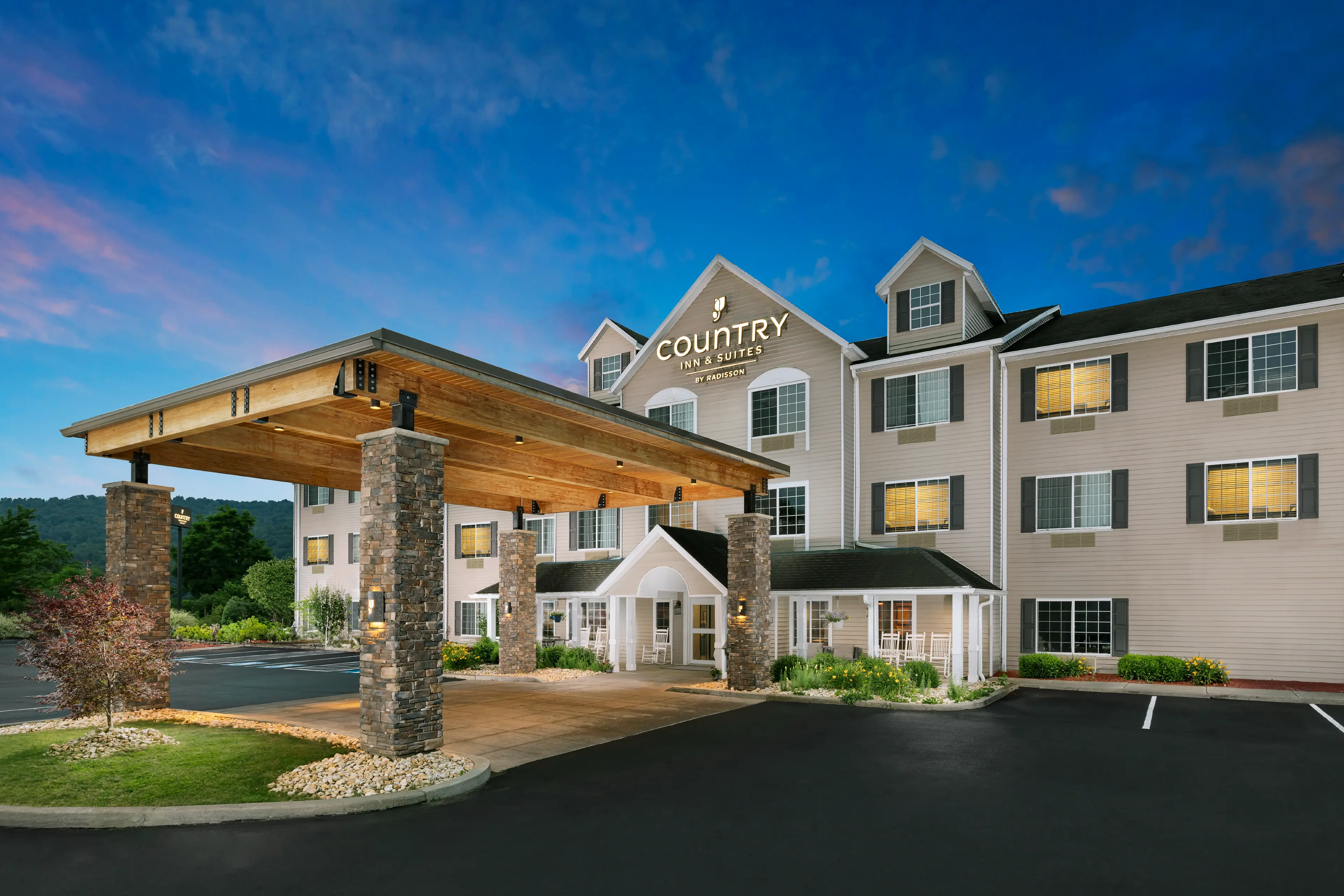 Country Inn & Suites by Radisson, Elmira NY